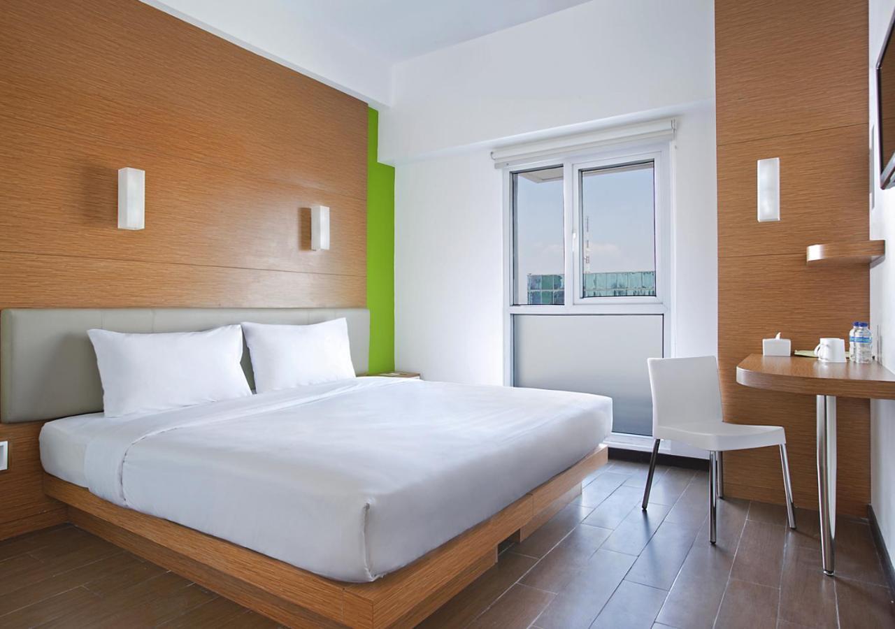 Amaris Hotel Malang Esterno foto